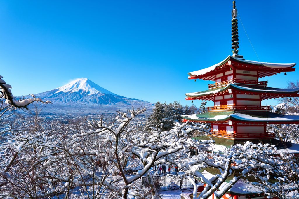 五重塔と富士山の写真